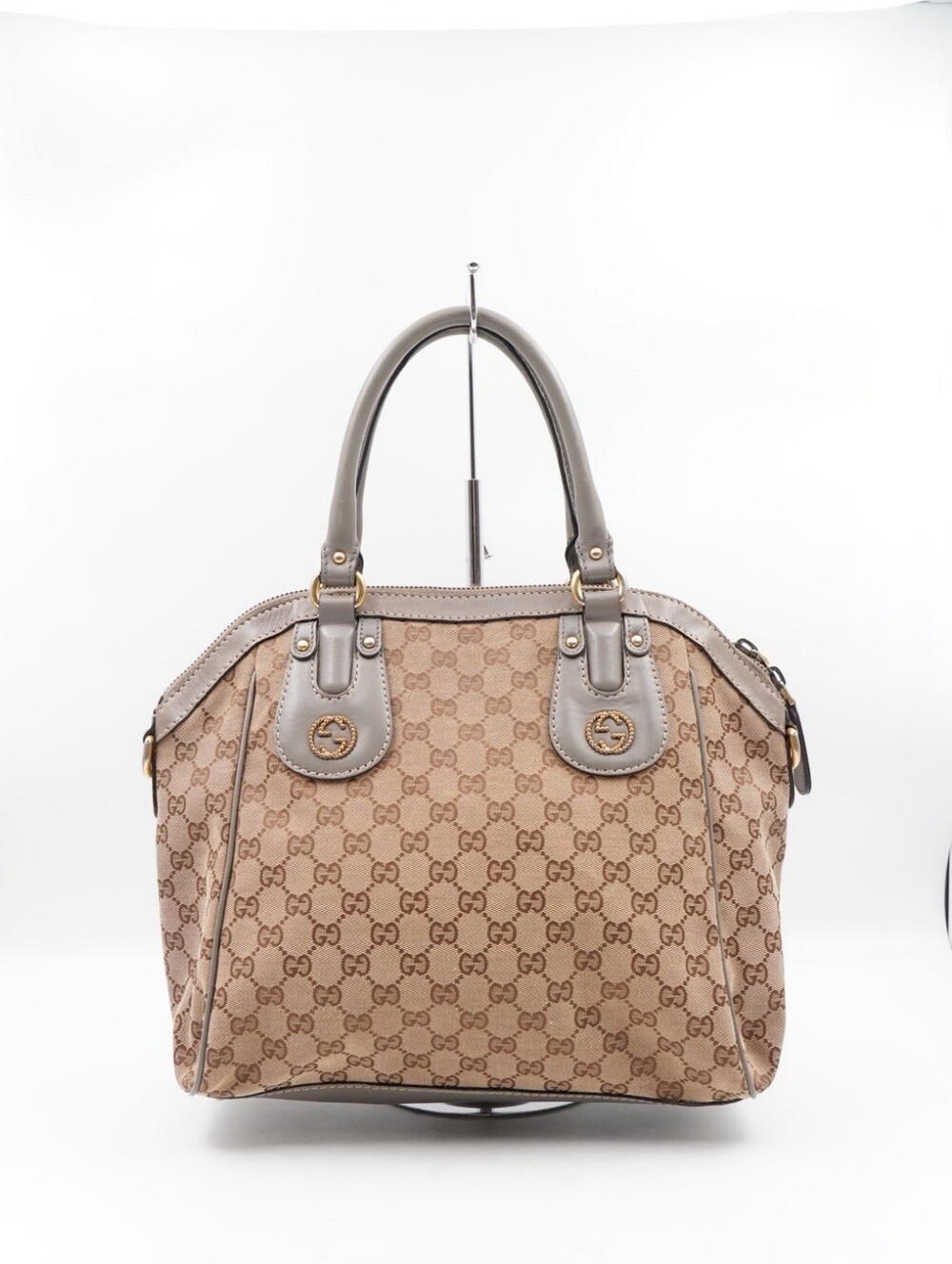 CQ20 💚 Gucci GG Canvas and Leather Scarlett Interlocking G Satchel